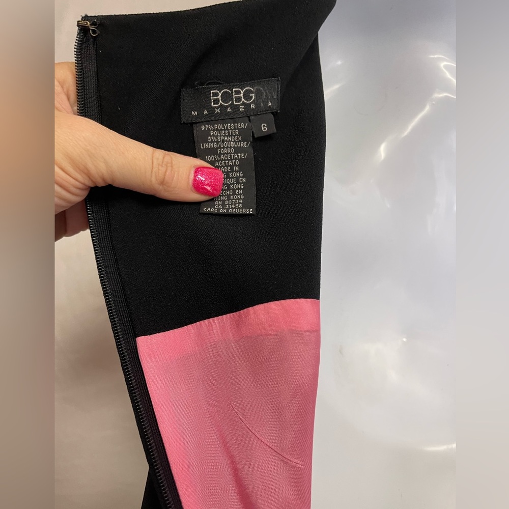 Size 6 BCBG MAXAZRIA stunning black dress with bright pink inner lining! - Picture 4 of 5